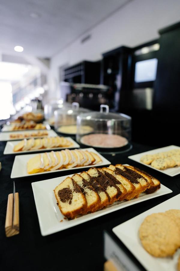 San Nicolas Plaza 산니콜라스데로스아로요스 외부 사진